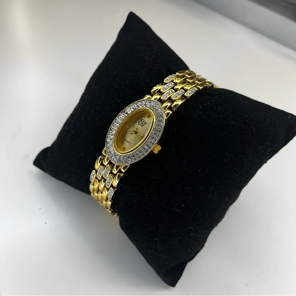 Elizabeth Taylor Women Dress Gold Tone‎ Pave Bezel Oval Quartz Watch New Battery